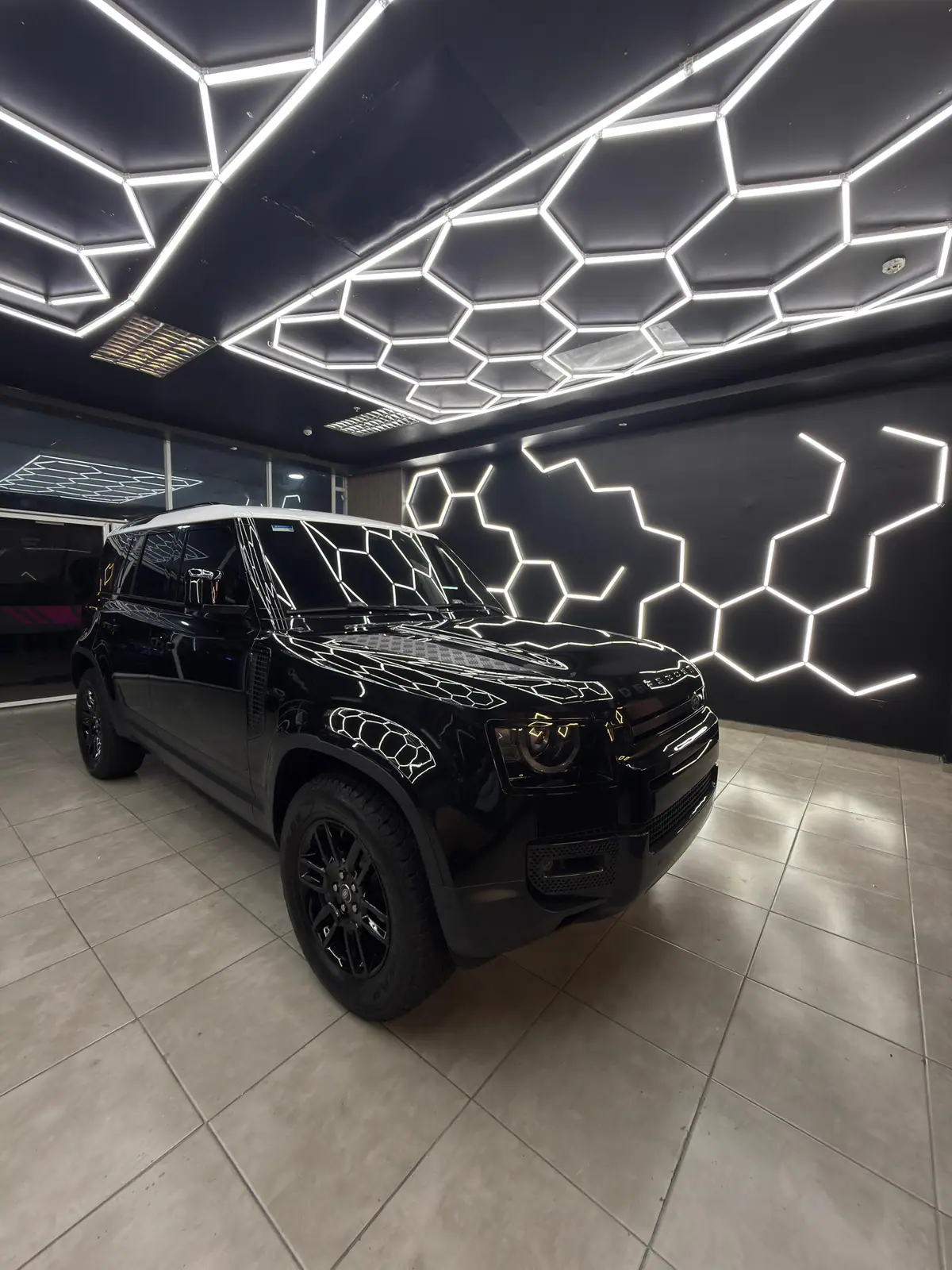 Land Rover Defender con PPF Full Body y Window Tint en Panamá
